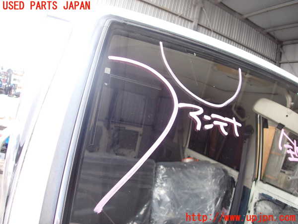 5UPJ-17961195]ランクルプラド(KZJ78W)フロントガラス (43R-00001 M394) 中古_m0002.jpg