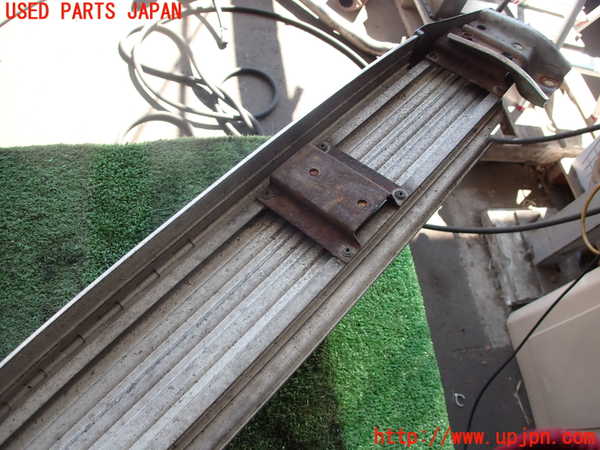 5UPJ-17961390]ランクルプラド(KZJ78W)右サイドステップ 【ジャンク品】 中古_m0004.jpg