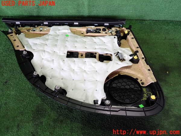 2UPJ-17971294]キャデラック・ATS(A1SL)右後ドア内張り 中古_m0003.jpg