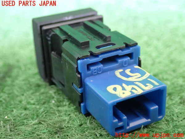 5UPJ-17986310]ハリアー(MXUA80)スイッチ5 (VIEW) 中古_m0002.jpg