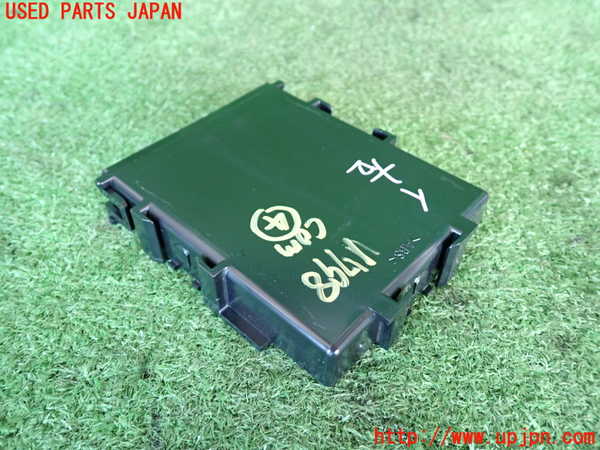 5UPJ-17986149]ハリアー(MXUA80)コンピューター4 (89111-48170) 中古_m0002.jpg