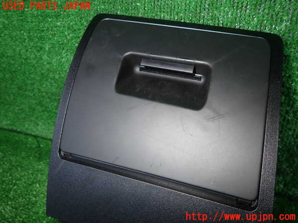 2UPJ-17997841]BMW M5(NB50)(E60)小物入れ1 中古_m0002.jpg