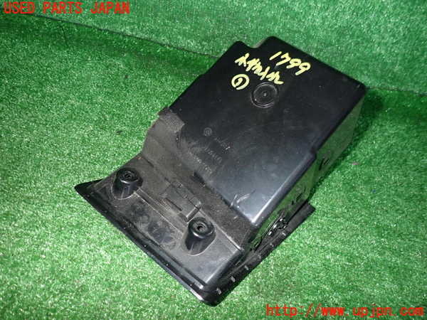 2UPJ-17997841]BMW M5(NB50)(E60)小物入れ1 中古_m0003.jpg