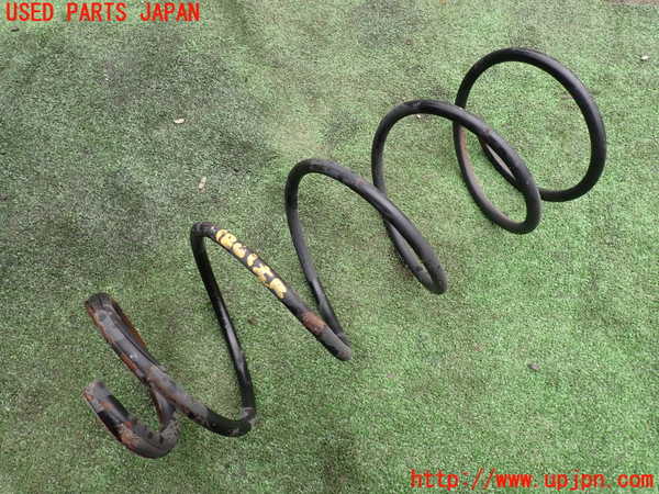 5UPJ-18015105]ランクルシグナス(UZJ100W)左リアスプリング 中古_m0001.jpg