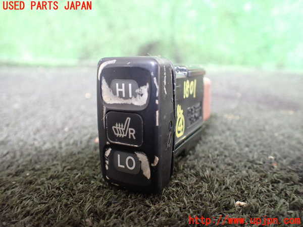 5UPJ-18016309]ランクルシグナス(UZJ100W)スイッチ4 (運転席シートヒーター) 中古_m0001.jpg