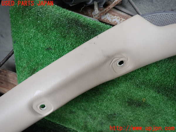 5UPJ-18017655]ランクルシグナス(UZJ100W)右フロントピラートリム 中古_m0002.jpg