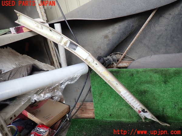 5UPJ-18017655]ランクルシグナス(UZJ100W)右フロントピラートリム 中古_m0004.jpg