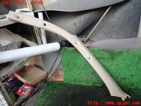 5UPJ-18017660]ランクルシグナス(UZJ100W)左フロントピラートリム 中古_m0001.jpg