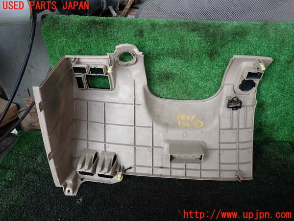 5UPJ-18017691]ランクルシグナス(UZJ100W)内装トリム類1 中古_m0004.jpg