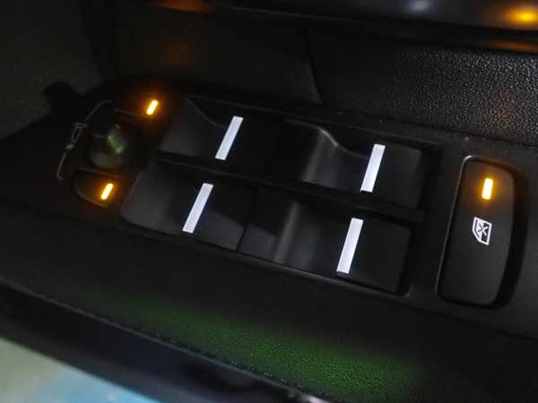 1UPJ-18026240]レンジローバー イヴォーク(LV2NB)右前パワーウィンドウスイッチ 中古_m0005.jpg
