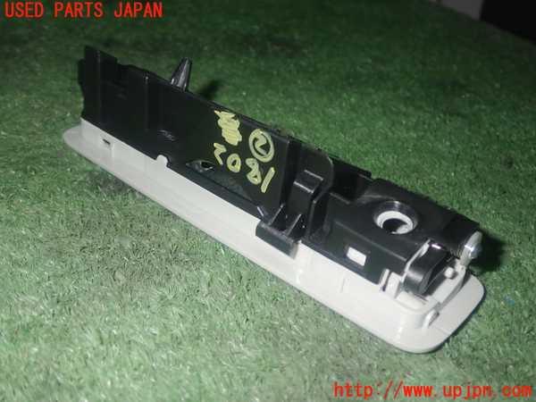 5UPJ-18026412]レンジローバー イヴォーク(LV2NB)ルームランプ2（2列目） 中古_m0002.jpg