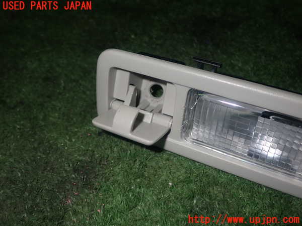 5UPJ-18026412]レンジローバー イヴォーク(LV2NB)ルームランプ2（2列目） 中古_m0004.jpg