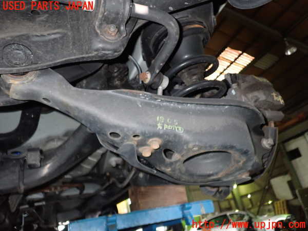 5UPJ-18055205]レクサス・RX450h(GYL10W)右リアロアアーム2 中古_m0001.jpg