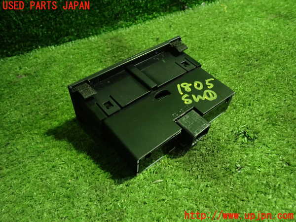 5UPJ-18056306]レクサス・RX450h(GYL10W)スイッチ1 (シートヒーター) 中古_m0003.jpg