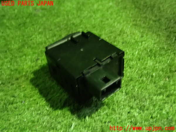 5UPJ-18056309]レクサス・RX450h(GYL10W)スイッチ4 (パワーバックドア) 中古_m0003.jpg
