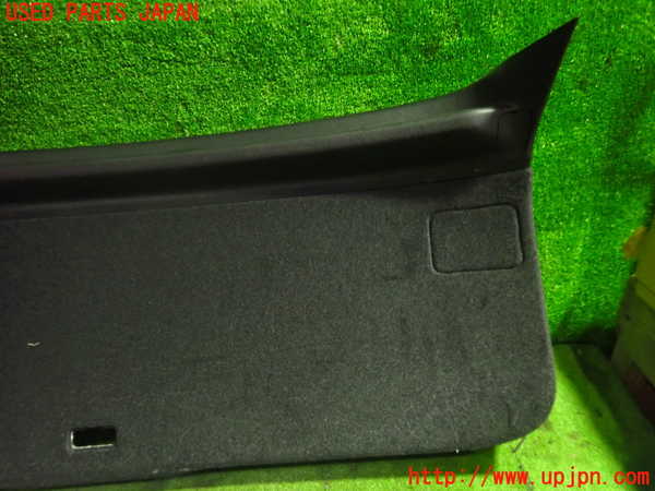 5UPJ-18051578]レクサス・RX450h(GYL10W)バックドア内張り 中古_m0002.jpg