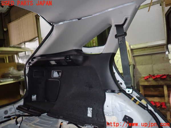 5UPJ-18057680]レクサス・RX450h(GYL10W)左リアピラートリム 中古_m0001.jpg