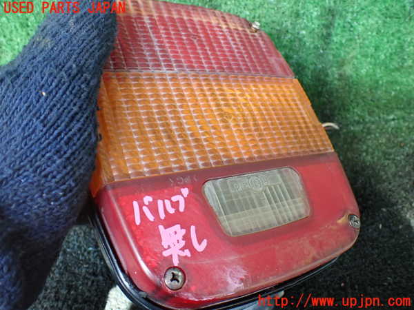 1UPJ-18061536]ジープラングラー(TJ40S)左テールランプ 中古_m0002.jpg