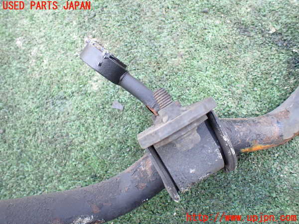 5UPJ-18075440]ランクルプラド(KZJ78W)フロントスタビライザー 中古_m0003.jpg