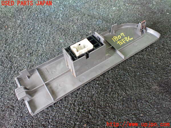 5UPJ-18076245]ランクルプラド(KZJ78W)左前パワーウィンドウスイッチ 中古_m0002.jpg