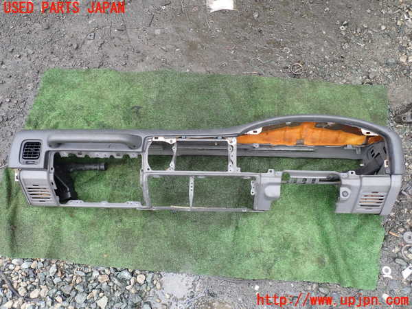 5UPJ-18077505]ランクルプラド(KZJ78W)ダッシュボード 中古_m0001.jpg