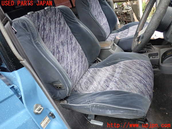 5UPJ-18077035]ランクルプラド(KZJ78W)運転席シート 中古_m0001.jpg