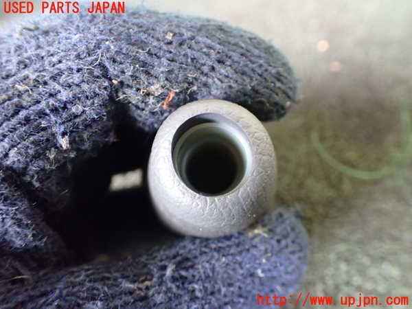 5UPJ-18077570]ランクルプラド(KZJ78W)シフトノブ 中古_m0003.jpg