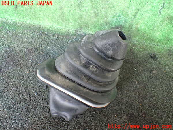 5UPJ-18077575]ランクルプラド(KZJ78W)シフトブーツ 中古_m0002.jpg