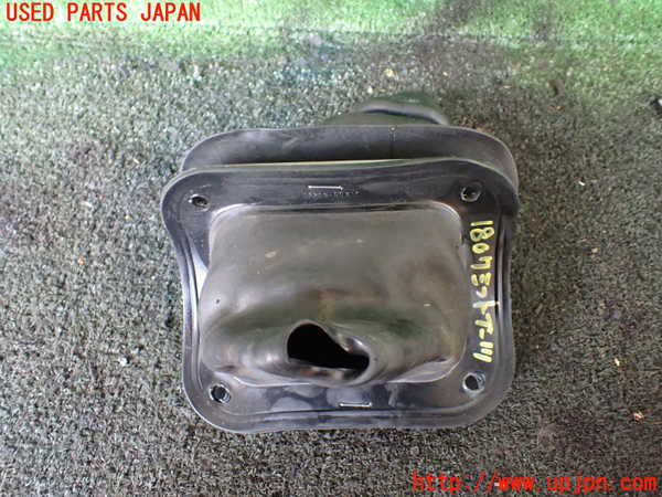 5UPJ-18077575]ランクルプラド(KZJ78W)シフトブーツ 中古_m0003.jpg