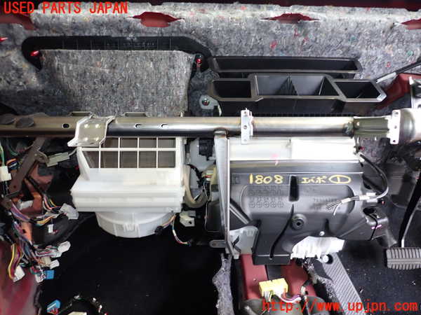 5UPJ-18086081]アウトランダーPHEV(GG3W)エバポレーター1 中古_m0001.jpg