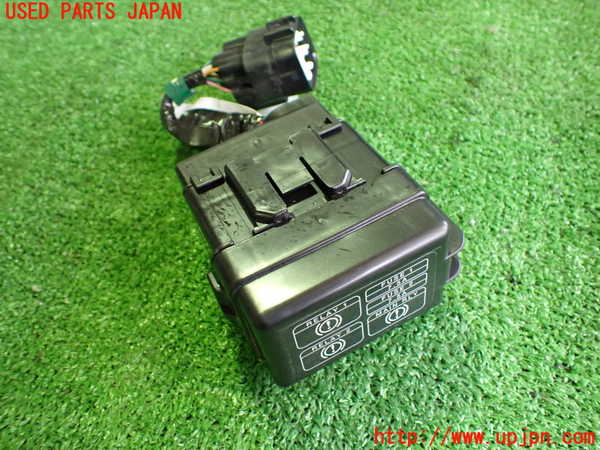5UPJ-18086742]アウトランダーPHEV(GG3W)ヒューズボックス2 中古_m0001.jpg