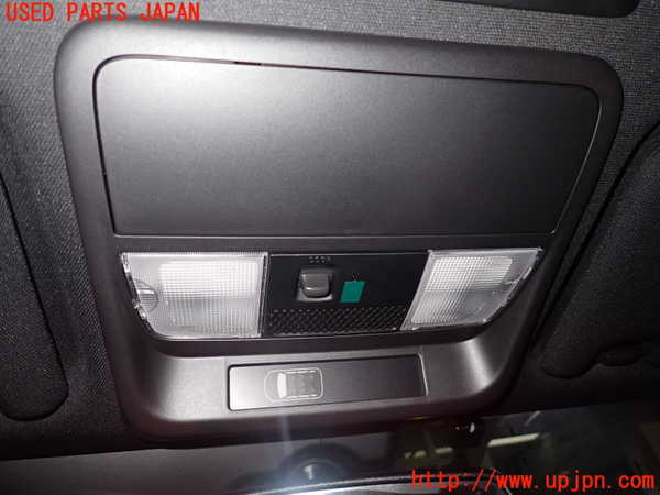 5UPJ-18086411]アウトランダーPHEV(GG3W)ルームランプ1 (1列目真中天井) 中古_m0001.jpg