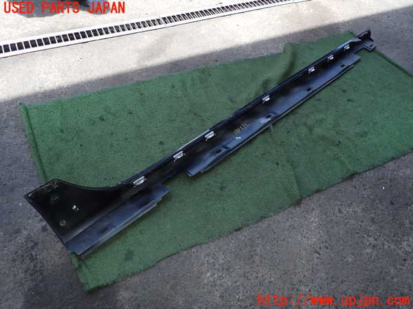 2UPJ-18091392]アウディ・A7 スポーツバック(4GCGWC)左サイドステップ 中古_m0004.jpg