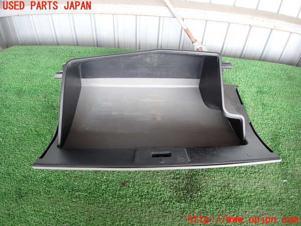 2UPJ-18107516]ハイラックスサーフ(TRN215W)グローブボックス1 中古_m0002.jpg
