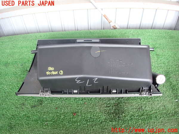 2UPJ-18107516]ハイラックスサーフ(TRN215W)グローブボックス1 中古_m0004.jpg