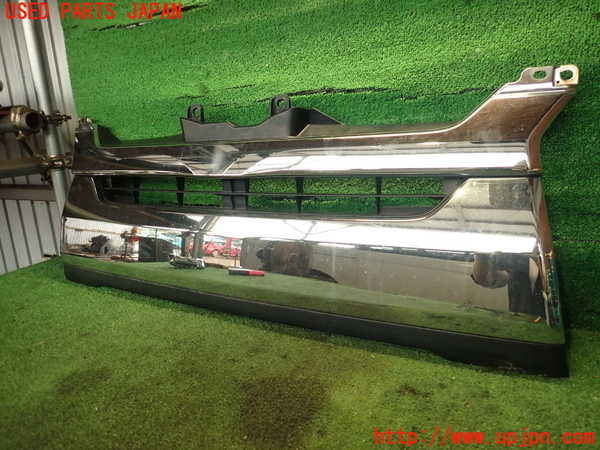 2UPJ-18111050]ハイエースバン200系(KDH206V)ラジエターグリル 中古_m0001.jpg