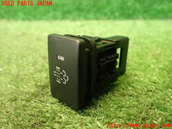 5UPJ-18116306]ハイエースバン200系(KDH206V)スイッチ1 (排出ガス浄化) 中古_m0001.jpg