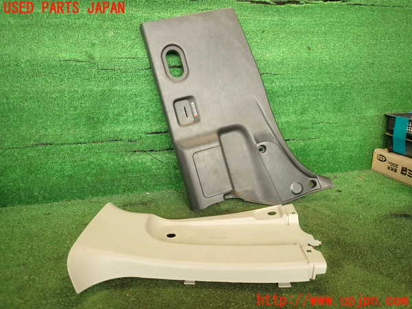 5UPJ-18117670]ハイエースバン200系(KDH206V)左センターピラートリム 中古_m0001.jpg