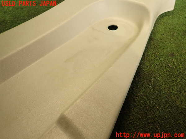 5UPJ-18117670]ハイエースバン200系(KDH206V)左センターピラートリム 中古_m0004.jpg