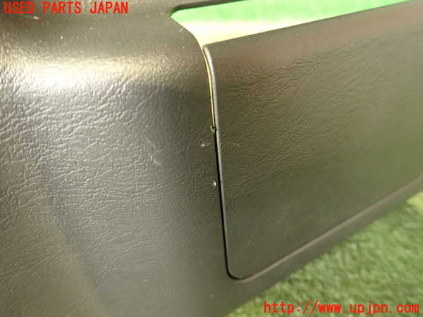 5UPJ-18117670]ハイエースバン200系(KDH206V)左センターピラートリム 中古_m0005.jpg