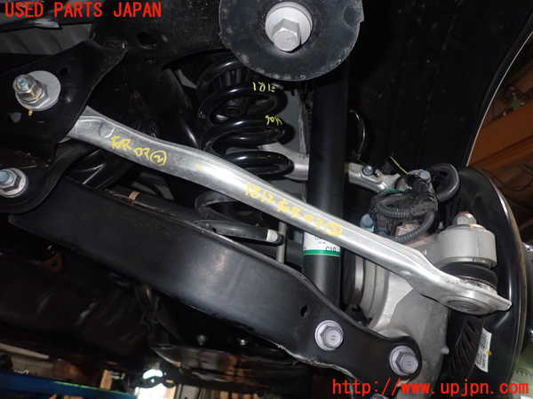 5UPJ-18125205]クラウン ハイブリッド(AZSH20)右リアロアアーム2 中古_m0001.jpg