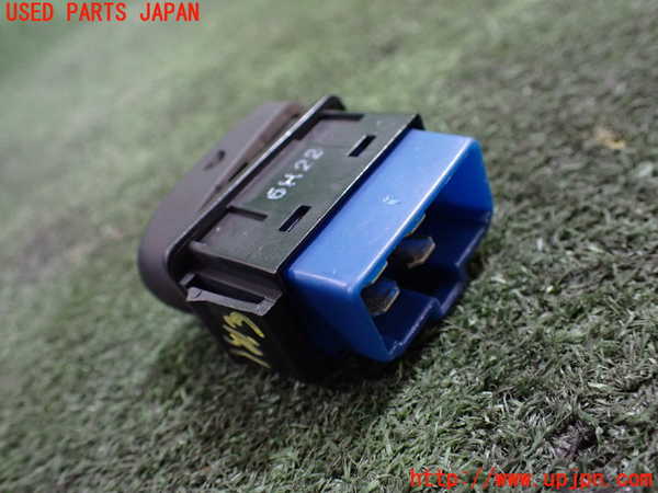 5UPJ-18136300]RX-7(FD3S)デフォッガースイッチ 中古_m0002.jpg
