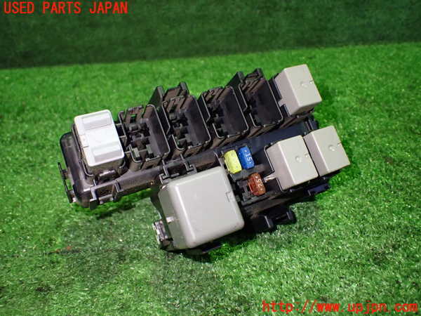 5UPJ-18146743]インプレッサ WRX-STi(GVB)ヒューズボックス3 中古_m0001.jpg