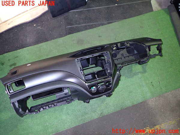 5UPJ-18147505]インプレッサ WRX-STi(GVB)ダッシュボード 中古_m0001.jpg