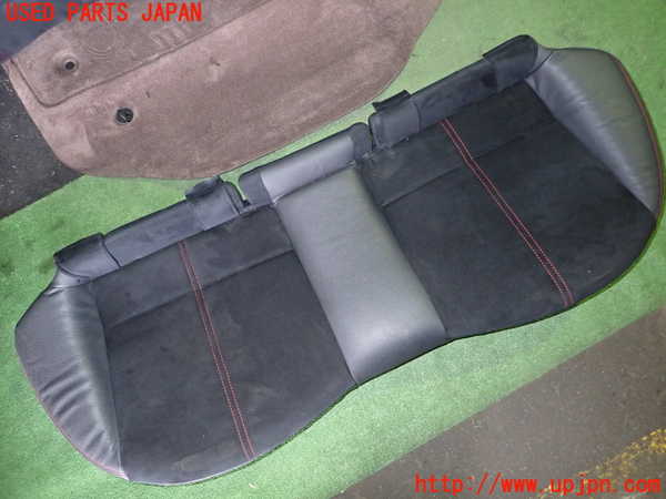 5UPJ-18147385]インプレッサ WRX-STi(GVB)リアシート 中古_m0005.jpg