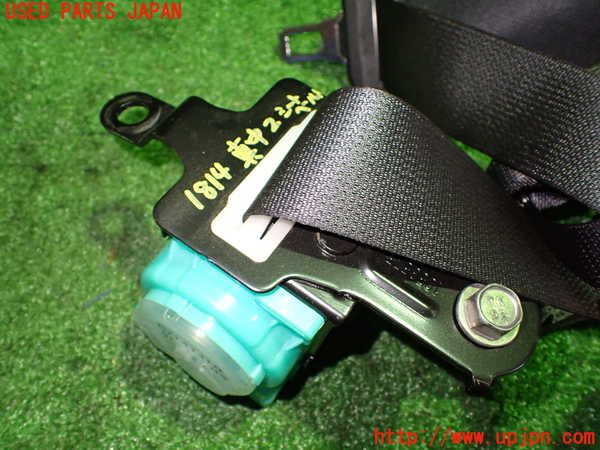 5UPJ-18147135]インプレッサ WRX-STi(GVB)真中2列目シートベルト 中古_m0005.jpg