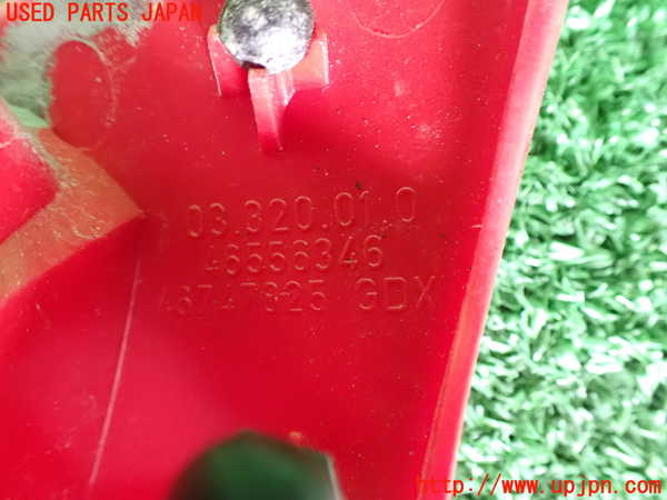 5UPJ-18151552]アルファロメオ・147 GTA(937AXL)左リアフィニッシャー 中古_m0003.jpg