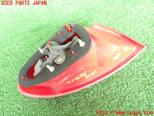 5UPJ-18151530]アルファロメオ・147 GTA(937AXL)右テールランプ 中古_m0002.jpg
