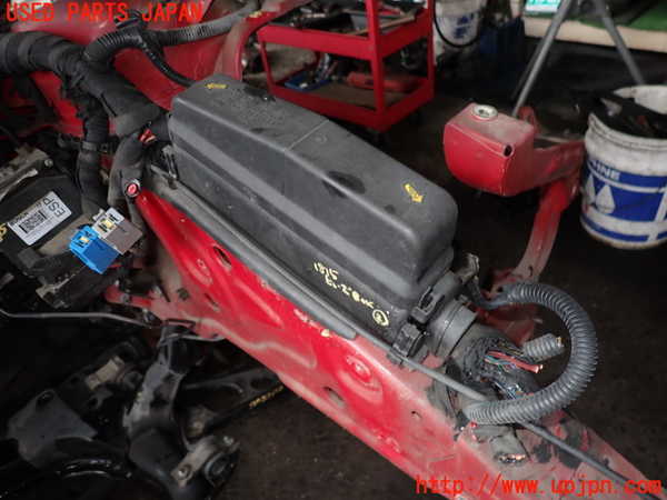 5UPJ-18156742]アルファロメオ・147 GTA(937AXL)ヒューズボックス2 中古_m0001.jpg