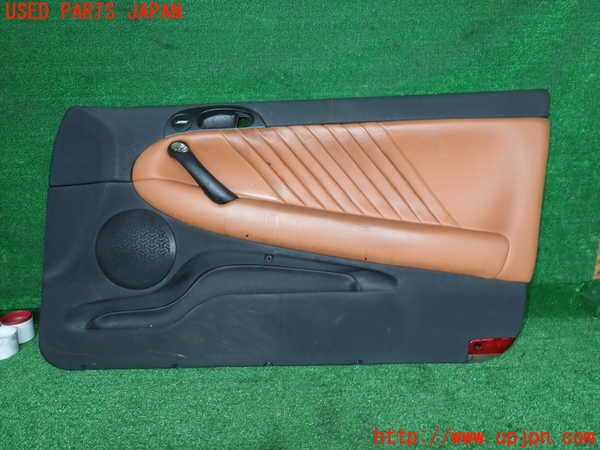 5UPJ-18151234]アルファロメオ・147 GTA(937AXL)右ドア内張り 中古_m0001.jpg